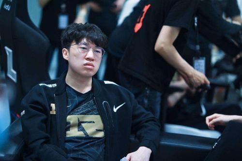 aj携圈内人爆料rng,AJ携手rng背后的故事与真相